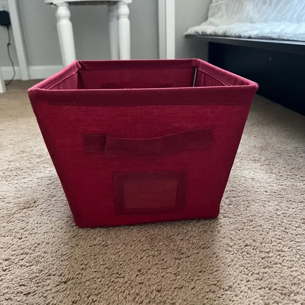 Red bin